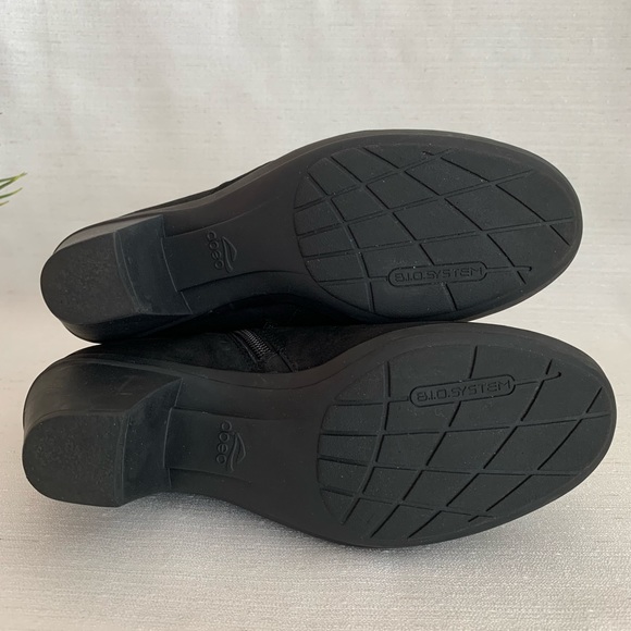 Abeo Rommie Neutral Black Suede Leather Heeled Ankle Booties Woman’s 7N - Picture 14 of 15